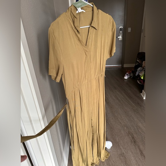 H&M bloggers favorite tie belt shirt dress NWT - Picture 3 of 4